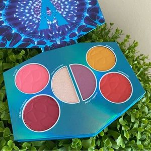 Avatar Pandora Paradise Nyx Cosmetics Limited Edition Cheek Palette